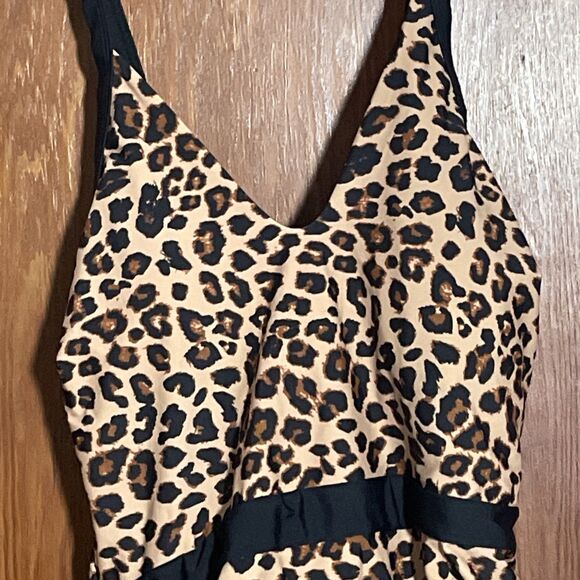 New CUPSHE Brown & Black Leopard Print XL One Piece Swimsuit NWT Ties in Back - Picture 2 of 9